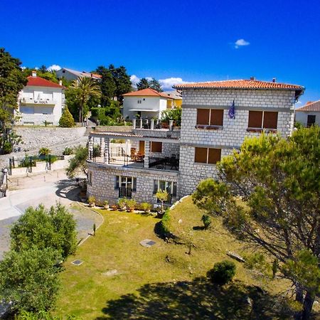 Villas Arbia Banjol Buitenkant foto