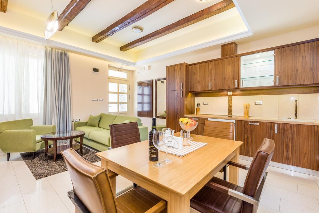 Villas Arbia Banjol Buitenkant foto