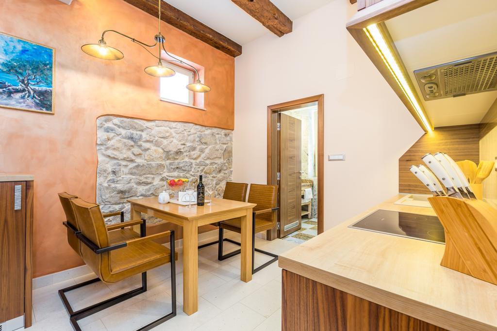 Villas Arbia Banjol Buitenkant foto