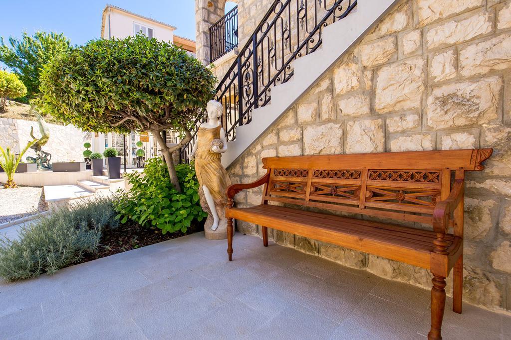 Villas Arbia Banjol Buitenkant foto